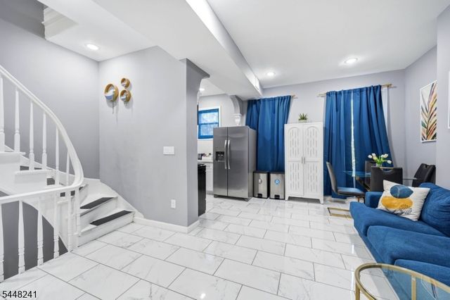 153 Danforth Ave, Jersey City, NJ 07305
