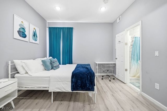 153 Danforth Ave, Jersey City, NJ 07305