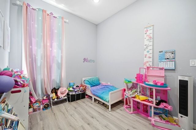 153 Danforth Ave, Jersey City, NJ 07305