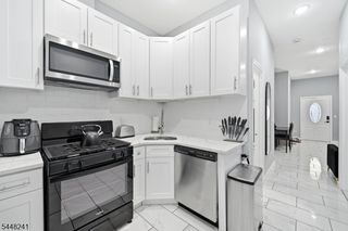 153 Danforth Ave, Jersey City, NJ 07305