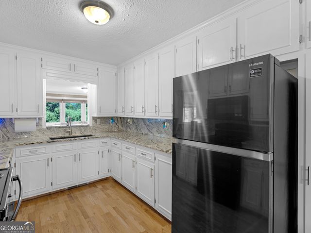 4143 Merle Court, Mcdonough, GA 30252