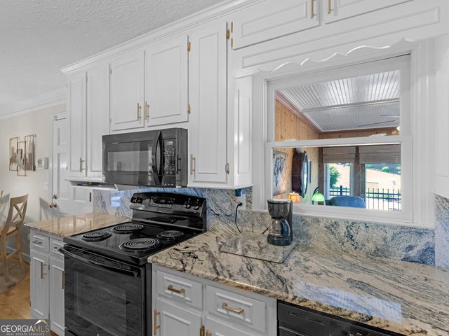 4143 Merle Court, Mcdonough, GA 30252