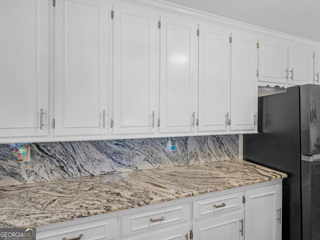 4143 Merle Court, Mcdonough, GA 30252