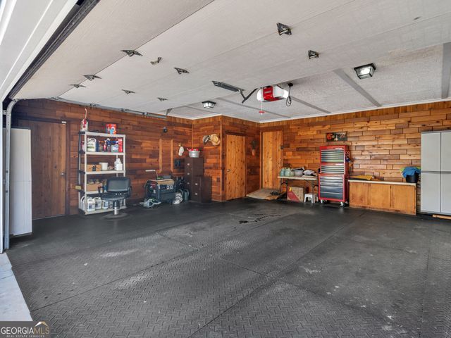 4143 Merle Court, Mcdonough, GA 30252