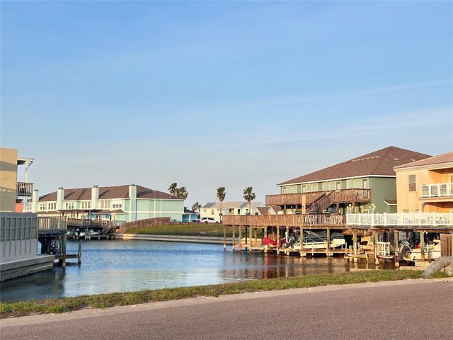 13997 Ports O Call Drive C, Corpus Christi, TX 78418