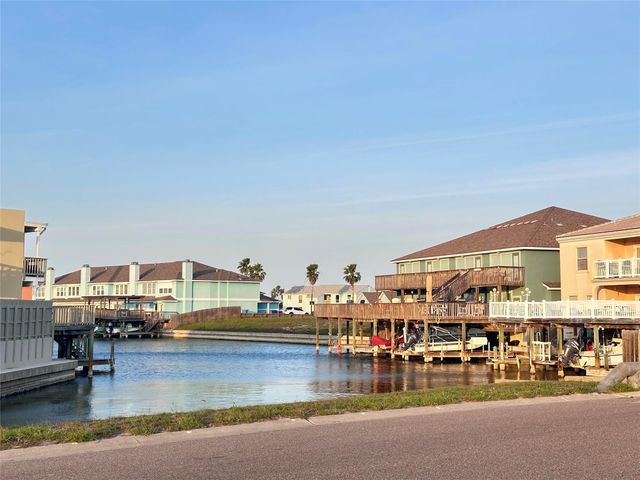 13997 Ports O Call Drive C, Corpus Christi, TX 78418