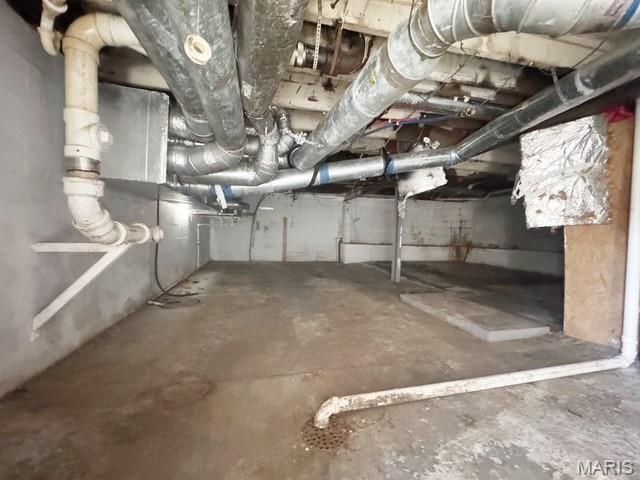 6434 Christopher Drive, St Louis, MO 63129