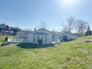 6434 Christopher Drive, St Louis, MO 63129