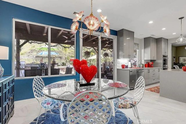 22019 Gold Canyon, Saugus, CA 91390