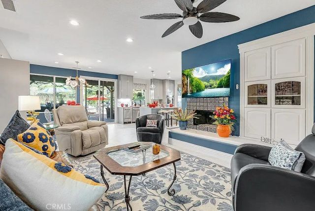 22019 Gold Canyon, Saugus, CA 91390