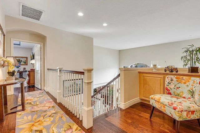 22019 Gold Canyon, Saugus, CA 91390