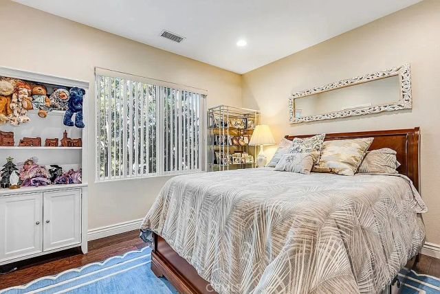 22019 Gold Canyon, Saugus, CA 91390