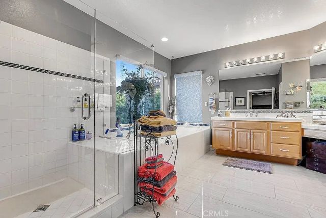 22019 Gold Canyon, Saugus, CA 91390