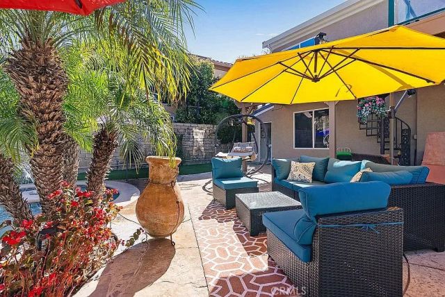 22019 Gold Canyon, Saugus, CA 91390