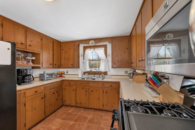 187 Grant Road, Newmarket, NH 03857