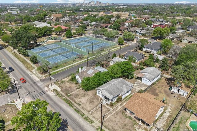 1007 Rigsby, San Antonio, TX 78210