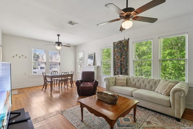 1007 Rigsby, San Antonio, TX 78210