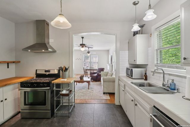 1007 Rigsby, San Antonio, TX 78210