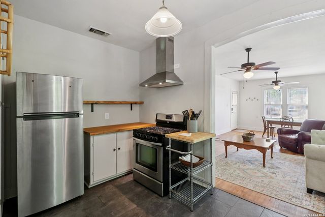 1007 Rigsby, San Antonio, TX 78210