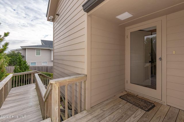 111 Dogwood Circle, Atlantic Beach, NC 28512