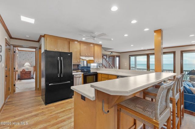 111 Dogwood Circle, Atlantic Beach, NC 28512