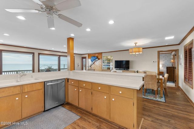 111 Dogwood Circle, Atlantic Beach, NC 28512