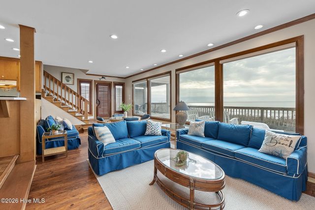 111 Dogwood Circle, Atlantic Beach, NC 28512