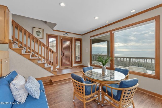 111 Dogwood Circle, Atlantic Beach, NC 28512