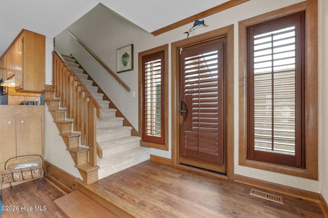 111 Dogwood Circle, Atlantic Beach, NC 28512