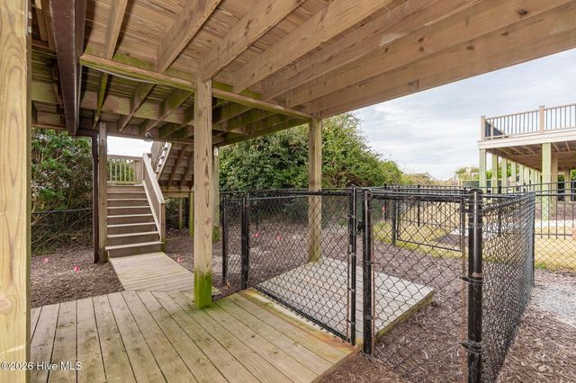 111 Dogwood Circle, Atlantic Beach, NC 28512