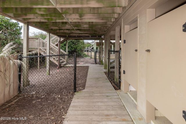 111 Dogwood Circle, Atlantic Beach, NC 28512