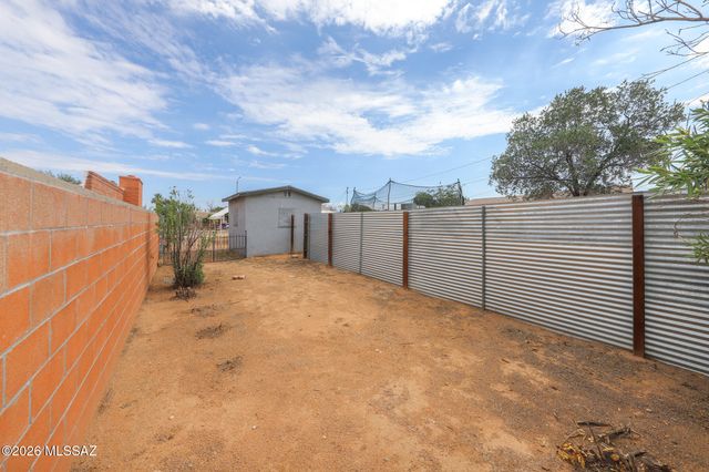 329 W Macarthur Street, Tucson, AZ 85714