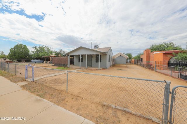 329 W Macarthur Street, Tucson, AZ 85714