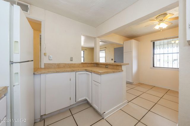 329 W Macarthur Street, Tucson, AZ 85714