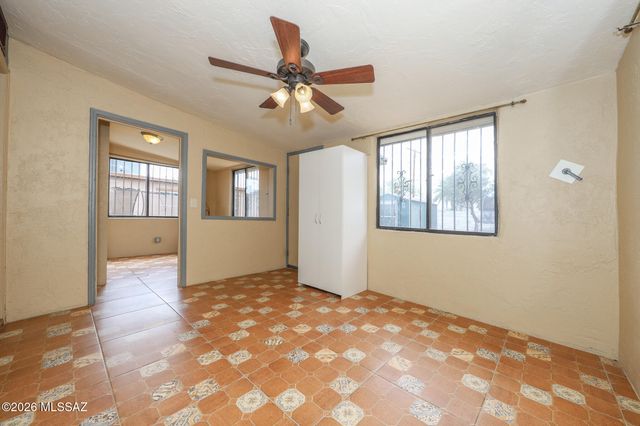 329 W Macarthur Street, Tucson, AZ 85714