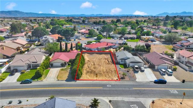 18505 Kalin Ranch, Victorville, CA 92395