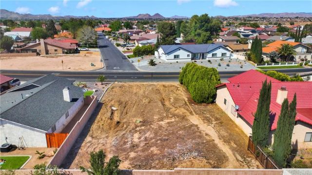 18505 Kalin Ranch, Victorville, CA 92395