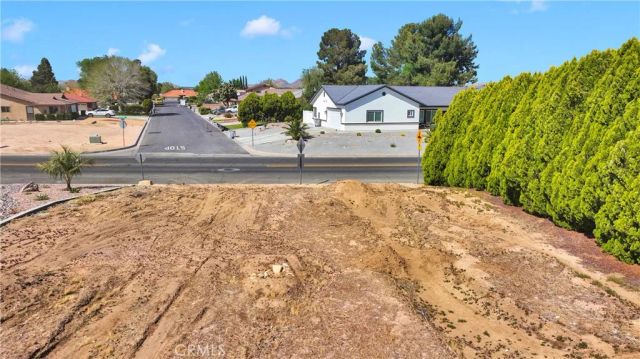 18505 Kalin Ranch, Victorville, CA 92395