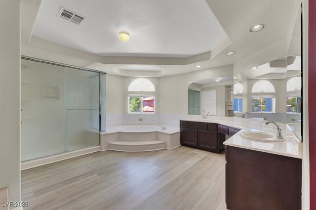 8932 Bracken Cliff Court, Las Vegas, NV 89129