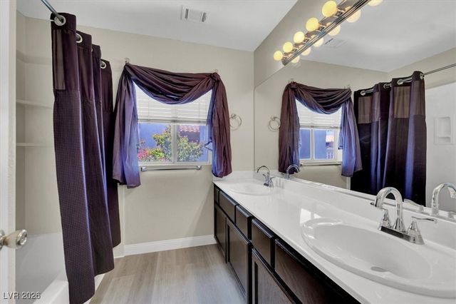 8932 Bracken Cliff Court, Las Vegas, NV 89129