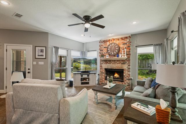 117 Ashlyn Court, Whitesboro, TX 76273