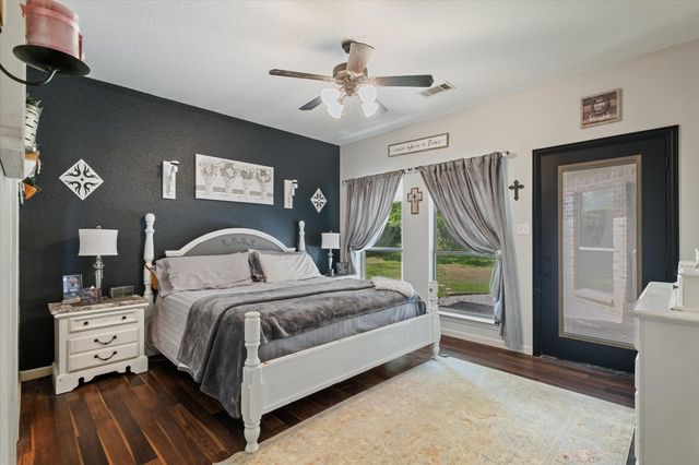 117 Ashlyn Court, Whitesboro, TX 76273