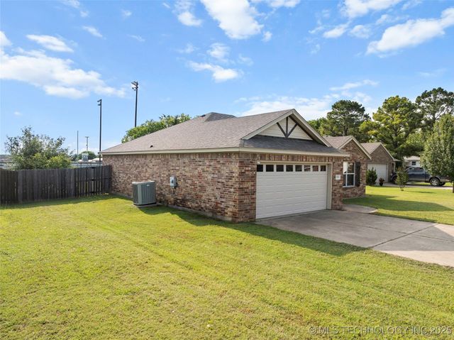 1204 Gantt, Marietta, OK 73448