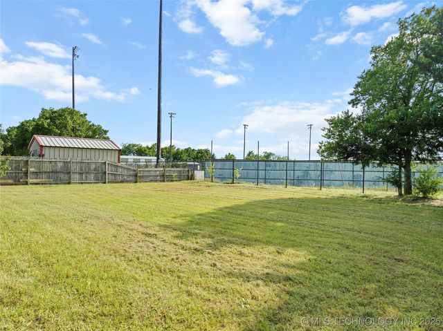 1204 Gantt, Marietta, OK 73448