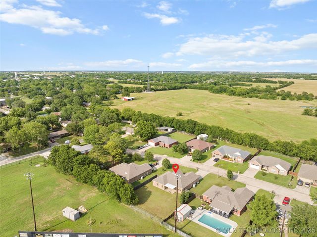 1204 Gantt, Marietta, OK 73448