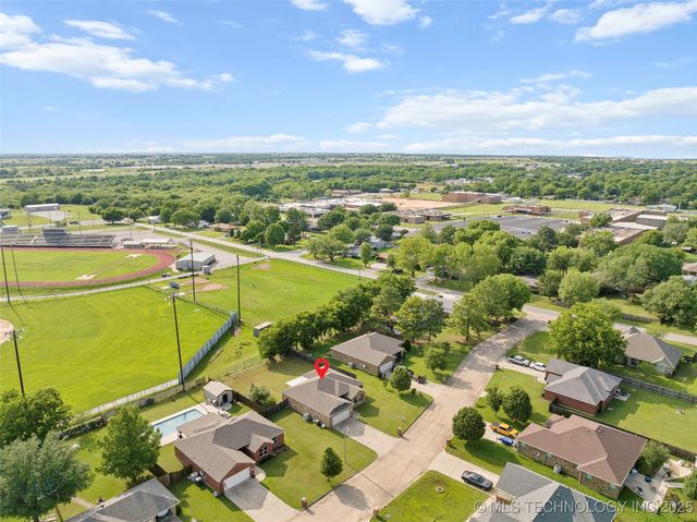 1204 Gantt, Marietta, OK 73448