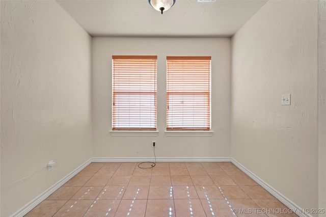 1204 Gantt, Marietta, OK 73448