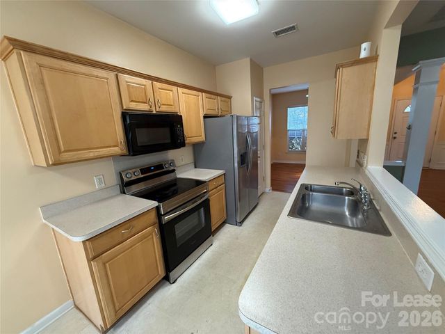 11749 Harsworth Lane, Charlotte, NC 28277