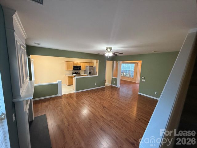 11749 Harsworth Lane, Charlotte, NC 28277