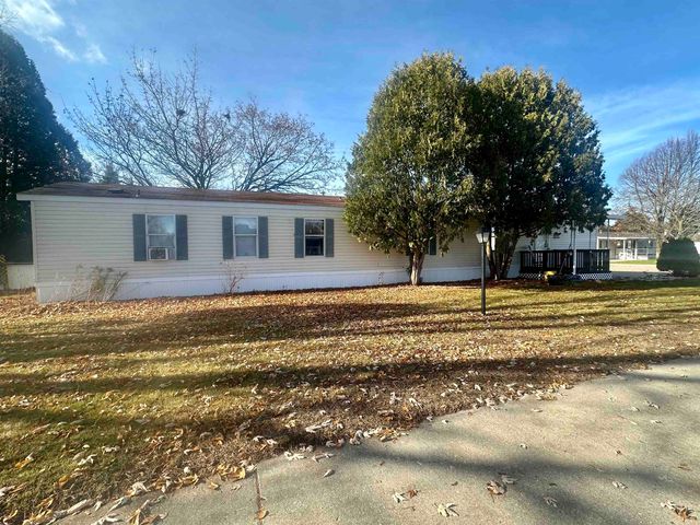 403 Farm Lane, Cadillac, MI 49601